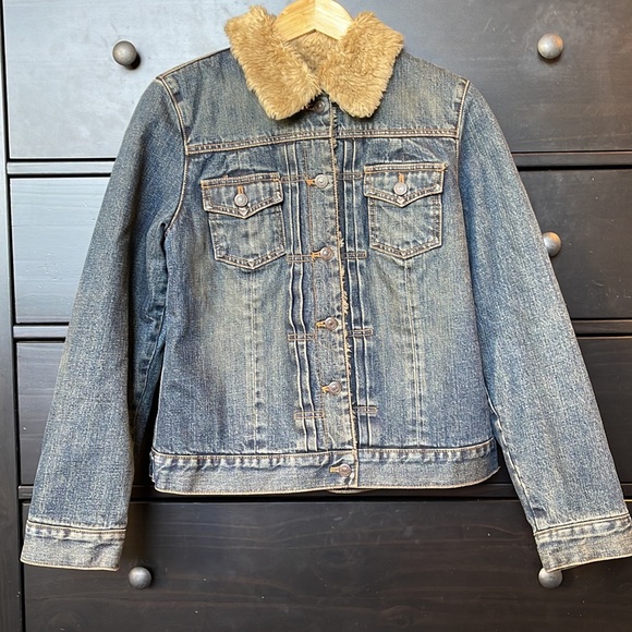 GAP Vintage Faux Fur Lined Denim Jacket Y2K - Picture 1 of 13